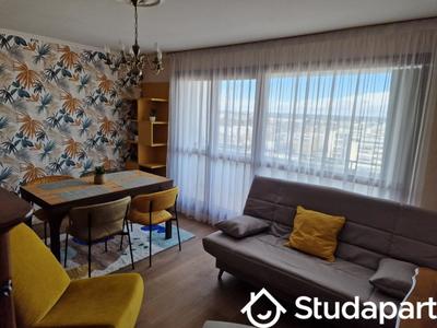 Chambre - 12 m² - 1 pièce