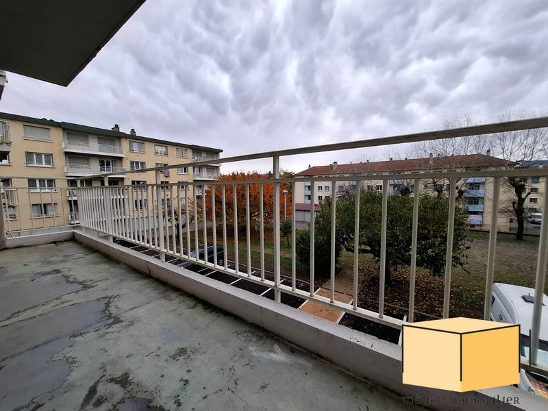 Appartement - 70 m² - 4 pièces