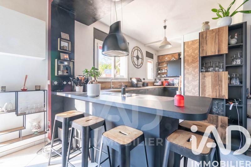 Maison - 134 m² - 7 pièces