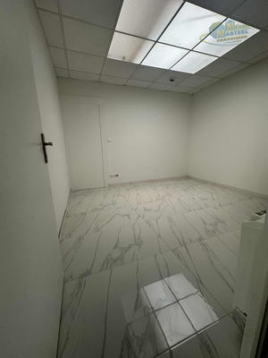 Bureau - 11 m² - 1 pièce