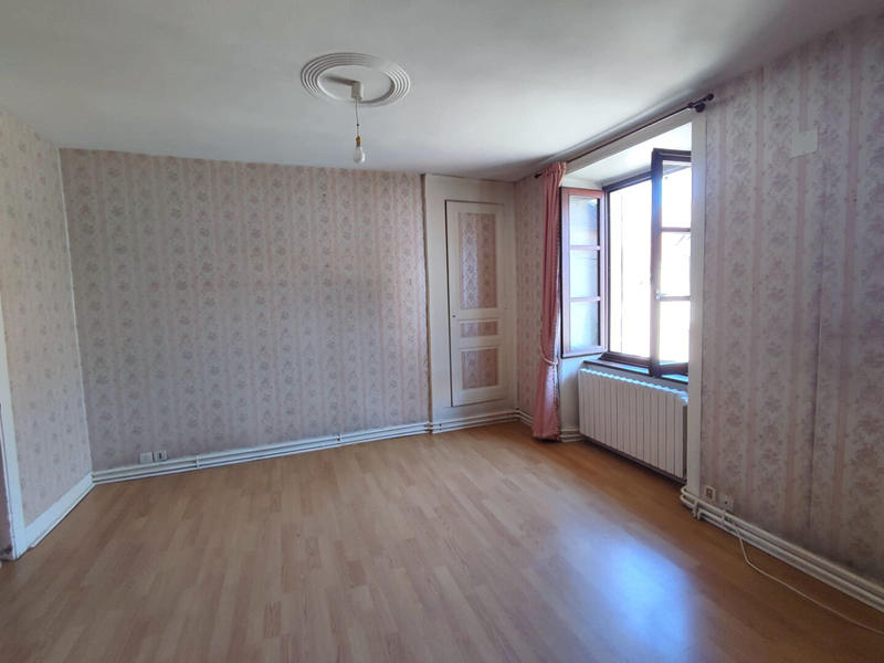 Maison - 85 m² - 5 pièces