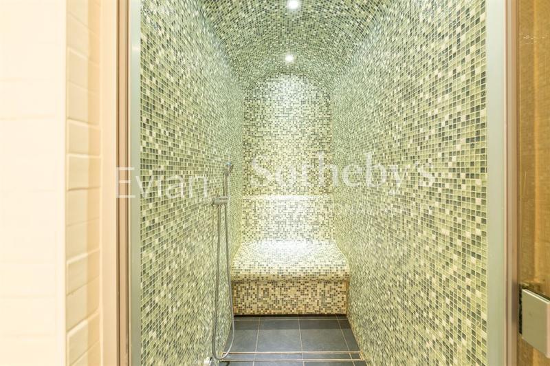 Maison - 127 m² - 5 pièces