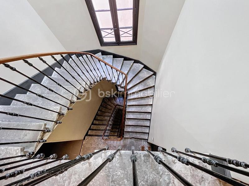 Appartement - 81 m² - 4 pièces