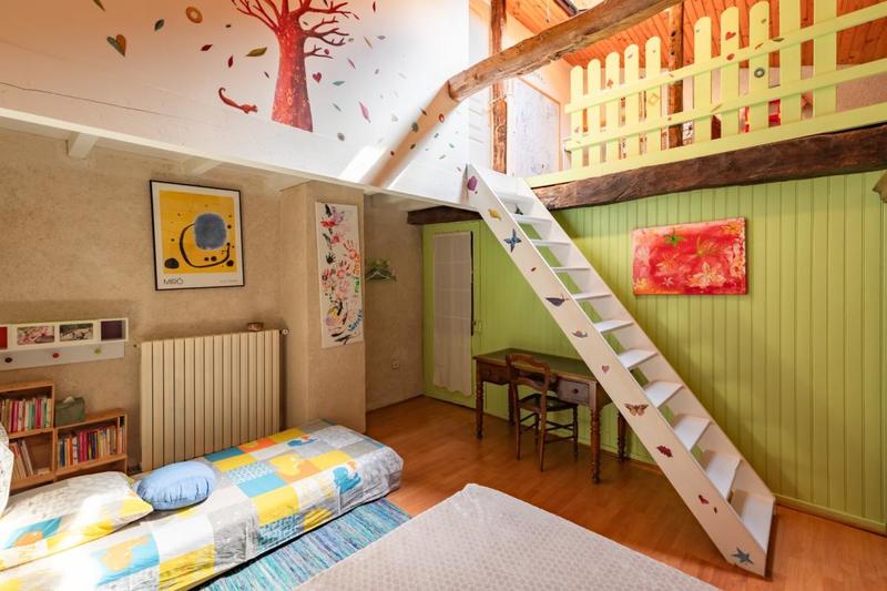 Propriété - 250 m² - 10 pièces