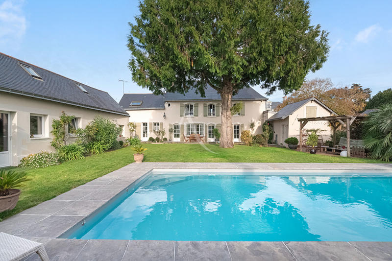 Maison - 190 m² - 7 pièces