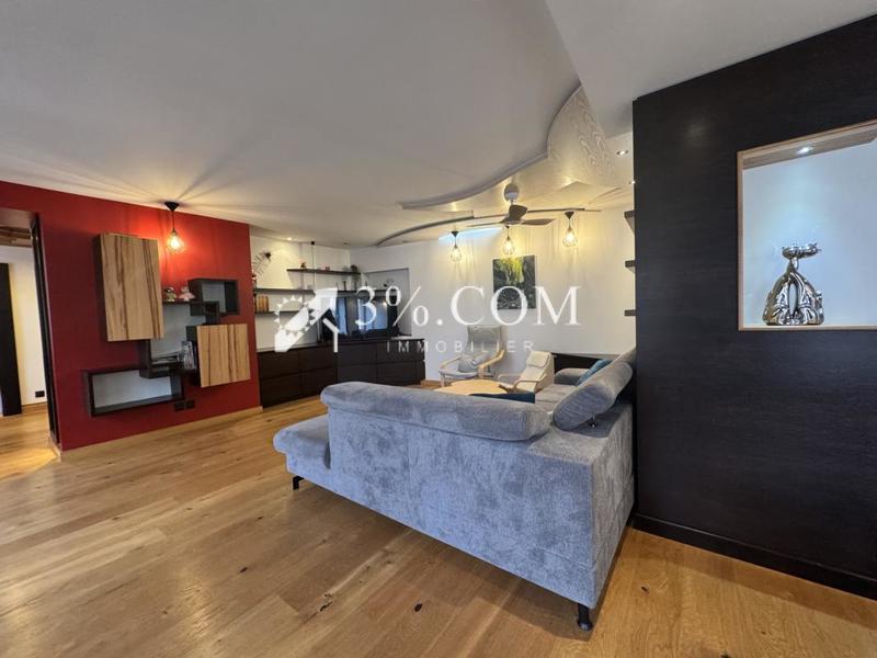 Maison de ville - 239 m² - 10 pièces