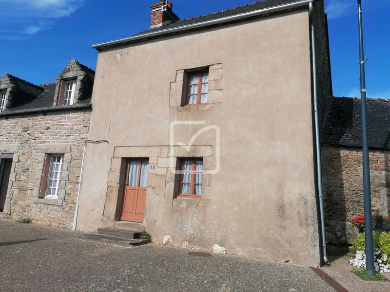 Maison - 92 m² - 6 pièces