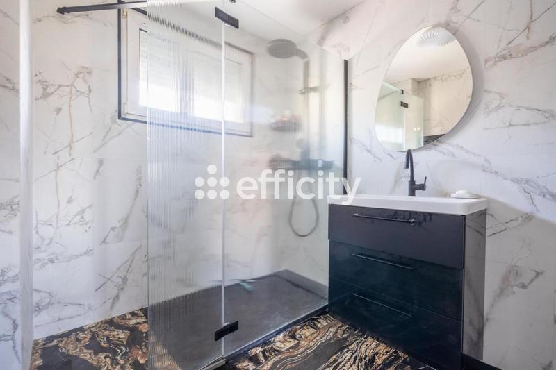 Maison - 104 m² - 5 pièces