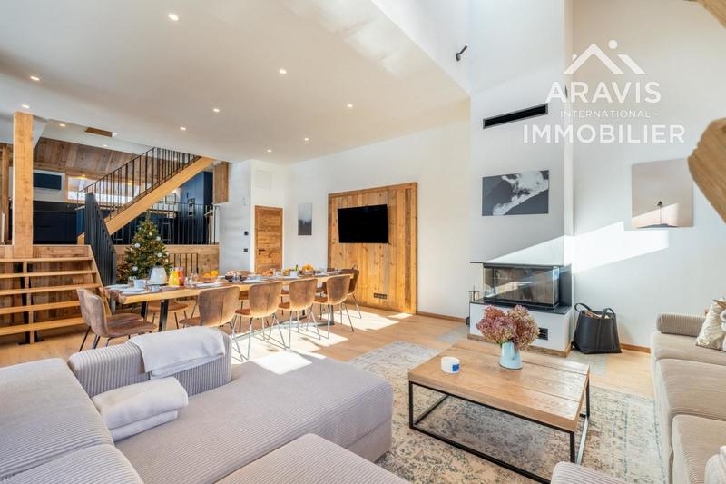 Appartement - 198 m² - 6 pièces