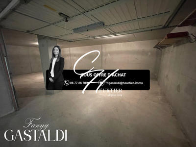 Parking / Garage - 47 m²