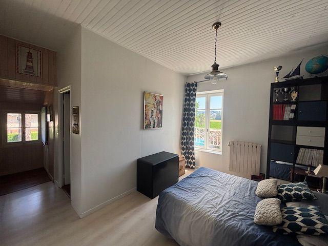 Villa - 222 m² - 7 pièces