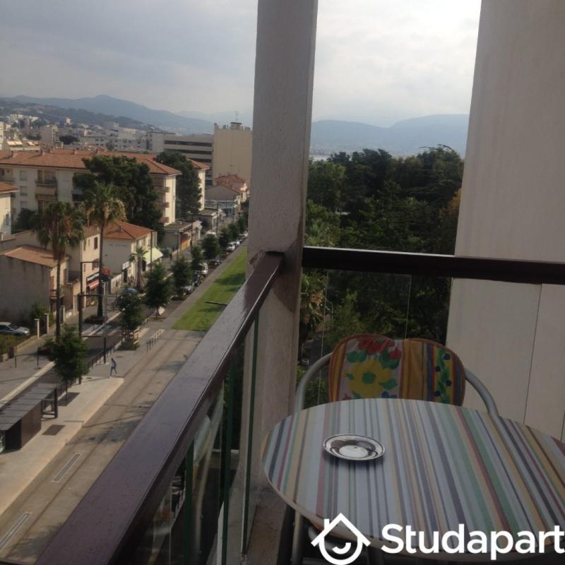 Chambre - 14 m² - 1 pièce