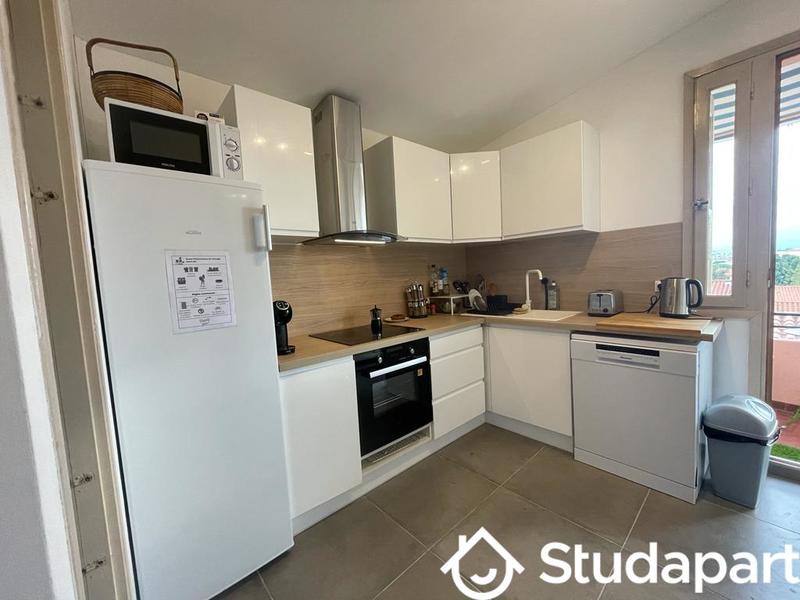 Chambre - 14 m² - 1 pièce