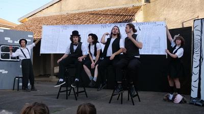 Théâtre &quot;Du Chaos Naquit une étoile&quot; - Tota Familia Winter