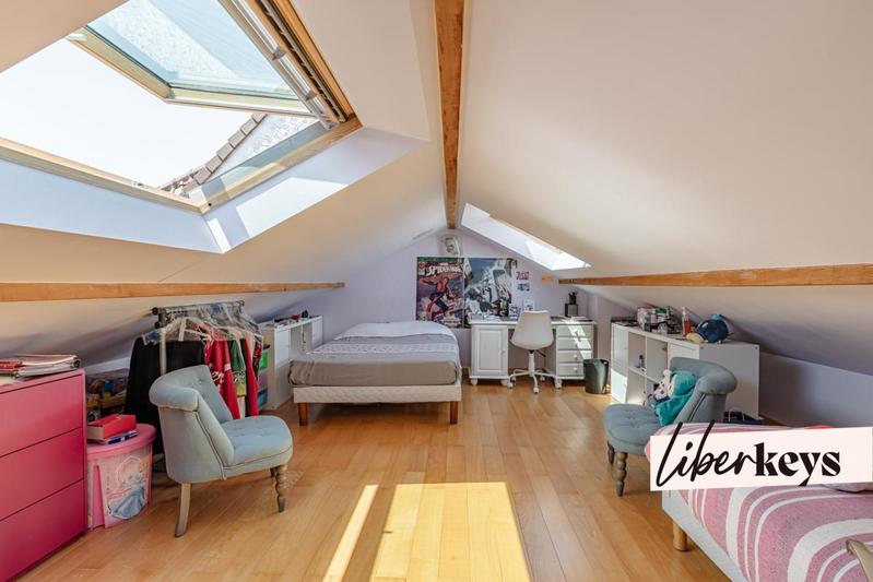 Maison - 94 m² - 5 pièces