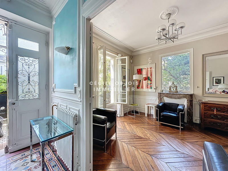 Maison - 147 m² - 9 pièces