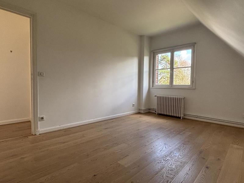 Demeure - 200 m² - 8 pièces