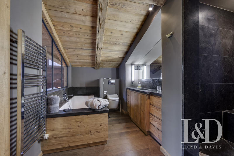 Appartement - 127 m² - 4 pièces