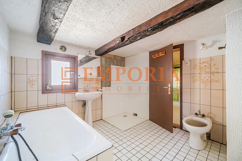 Maison - 122 m² - 6 pièces