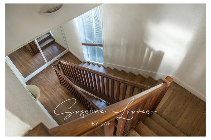 Villa - 241 m² - 8 pièces