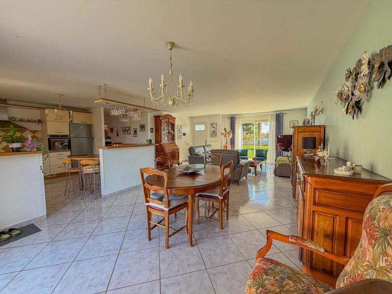 Maison - 134 m² - 5 pièces