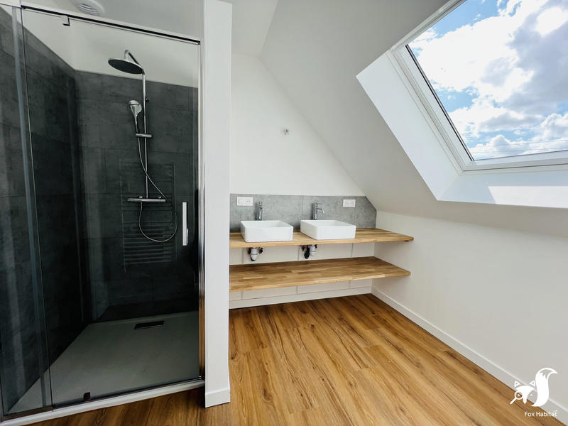 Maison - 137 m² - 6 pièces