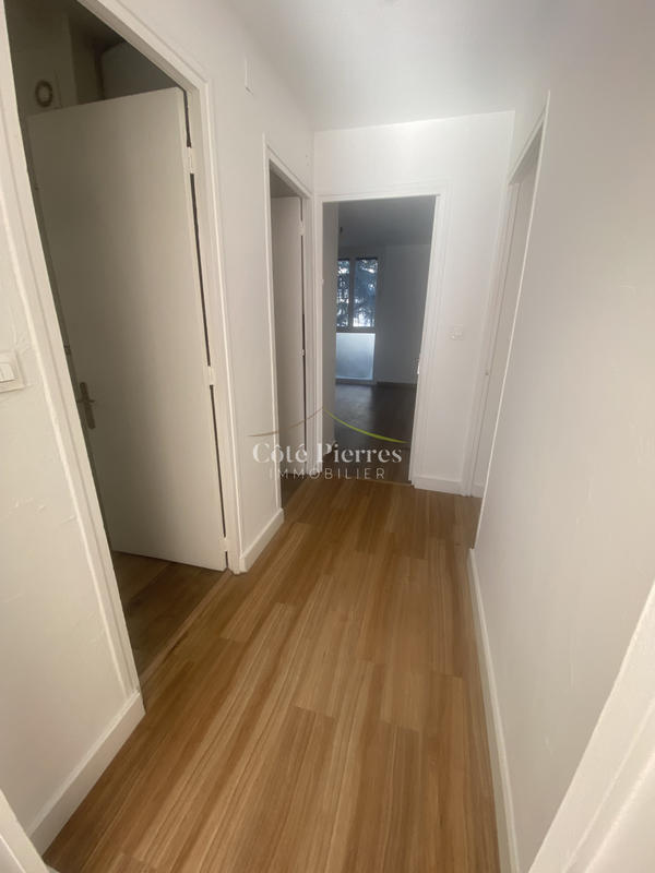 Appartement - 84 m² - 4 pièces