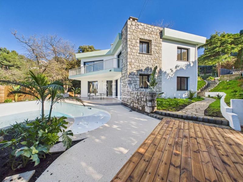 Villa - 212 m² - 6 pièces