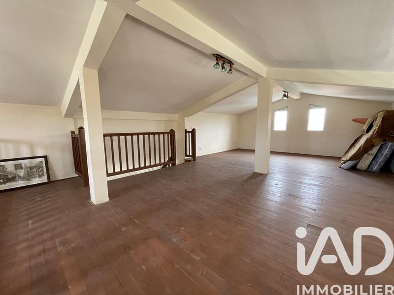 Maison - 361 m² - 14 pièces