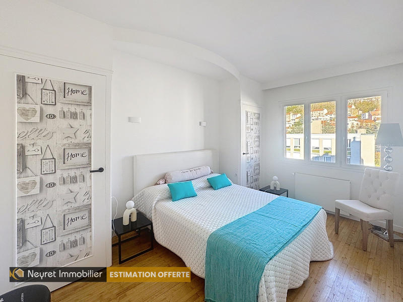 Appartement - 112 m² - 5 pièces