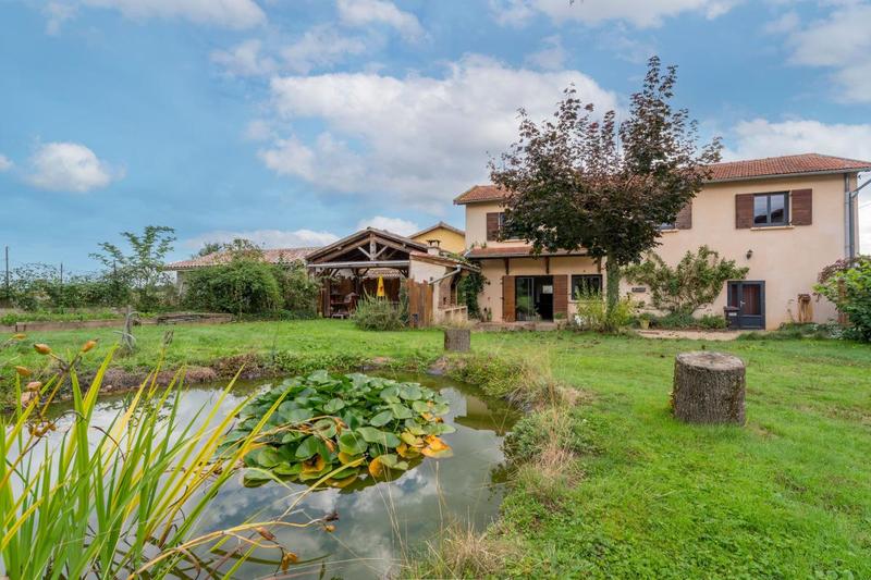 Maison - 140 m² - 4 pièces