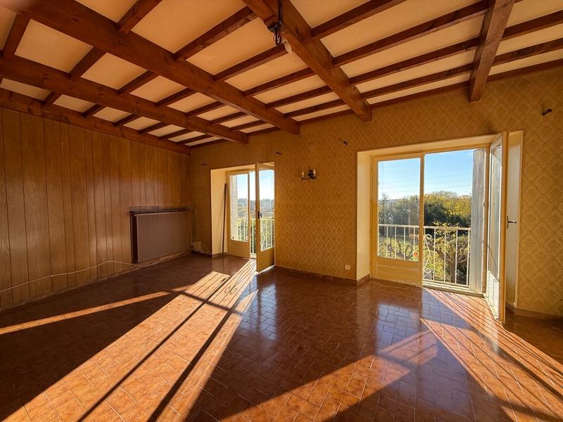 Maison - 250 m² - 10 pièces