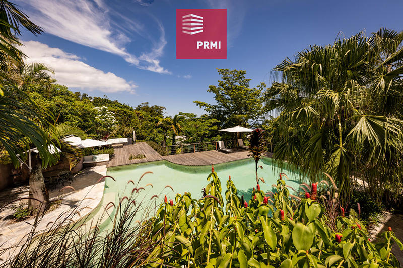 Maison - 201 m² - 6 pièces