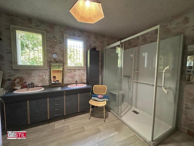 Pavillon - 173 m² - 6 pièces