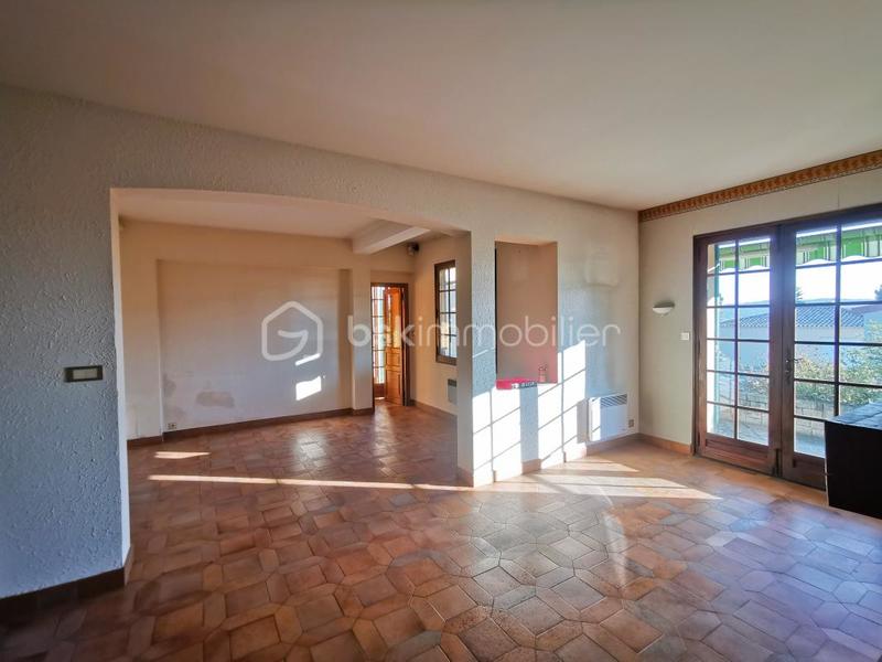 Maison traditionnelle - 138 m² - 138 pièces