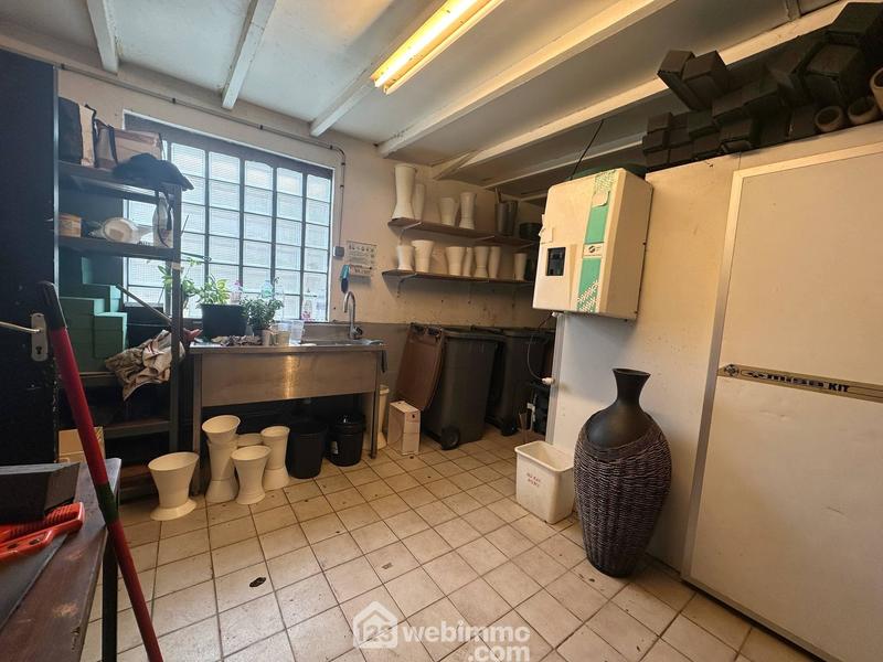 Local commercial - 89 m² - 3 pièces