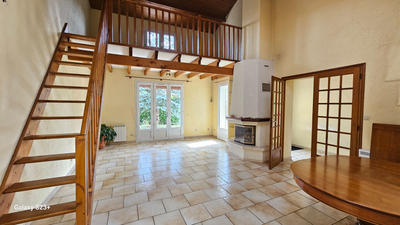 Maison - 135 m² - 6 pièces