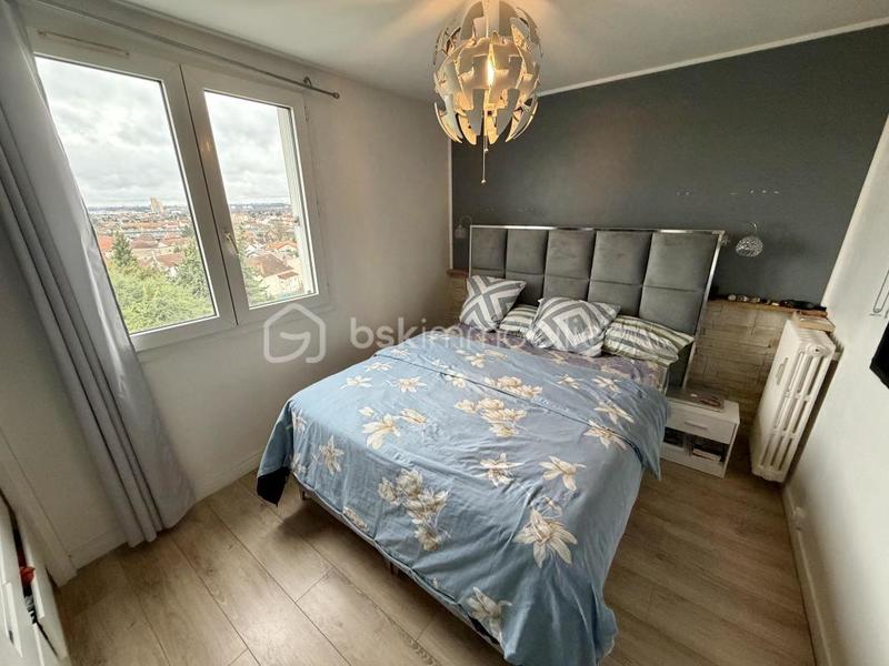 Appartement - 64 m² - 4 pièces