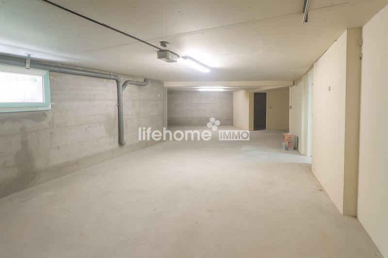 Maison - 224 m² - 8 pièces