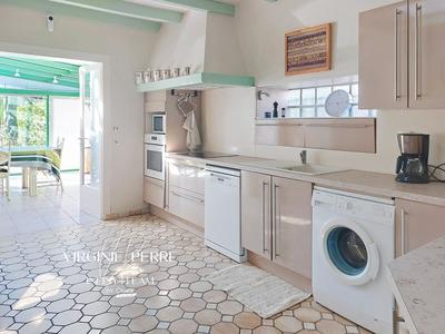 Maison - 143 m² - 5 pièces