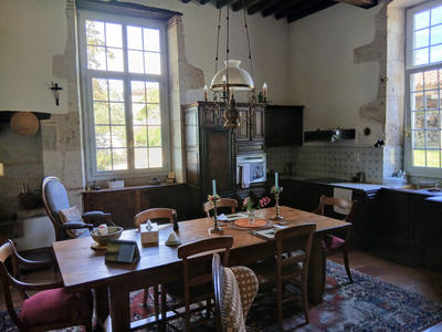 Maison - 785 m² - 15 pièces