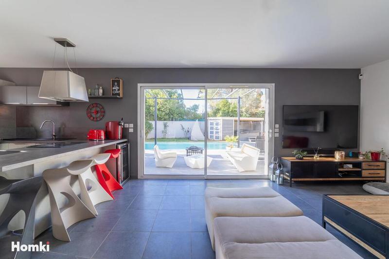 Maison - 137 m² - 6 pièces