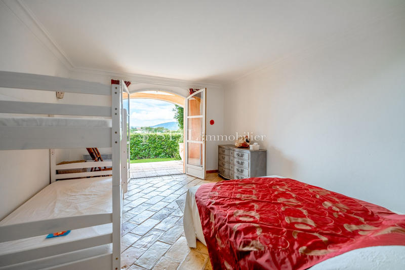 Villa - 200 m² - 5 pièces