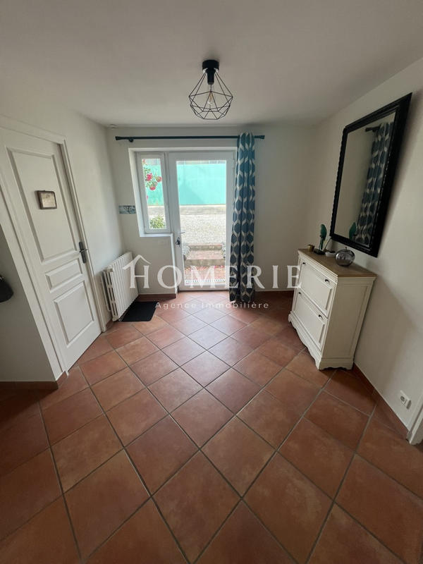 Local d'activités - 150 m²