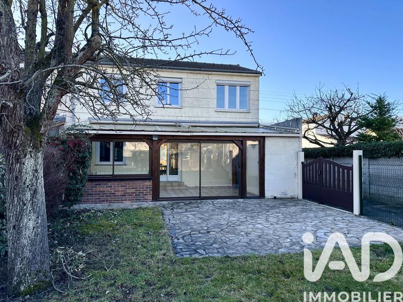 Maison - 107 m² - 6 pièces