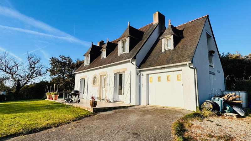 Maison - 90 m² - 6 pièces