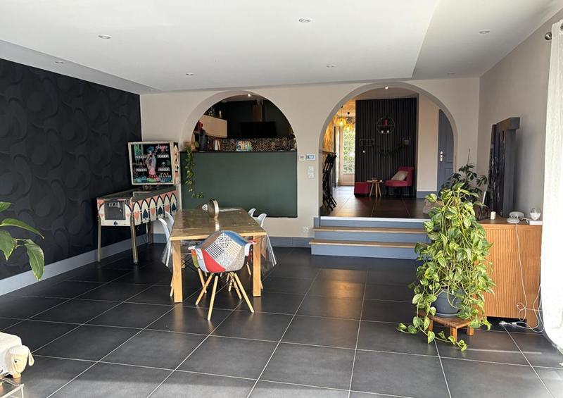 Maison - 160 m² - 6 pièces