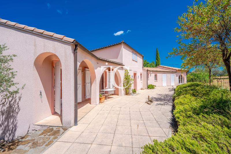 Villa - 145 m² - 7 pièces