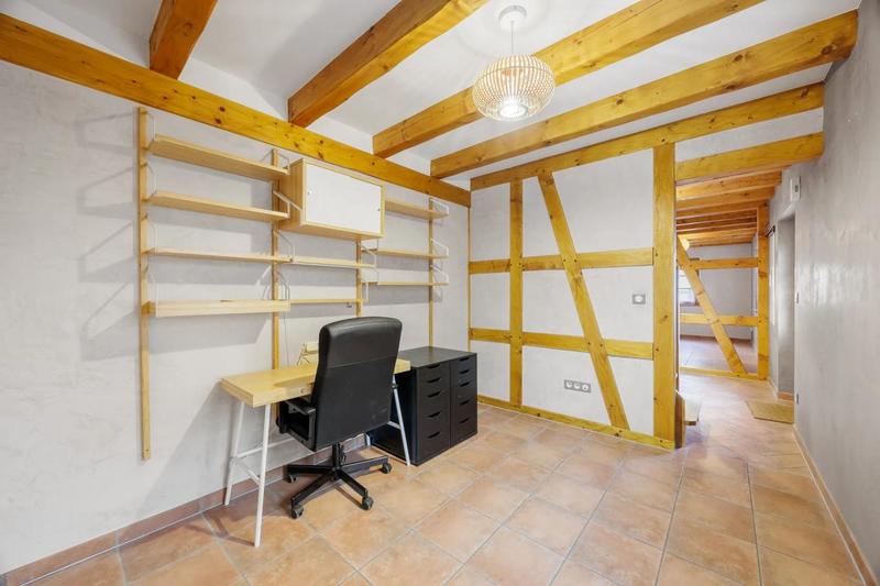 Maison - 93 m² - 4 pièces