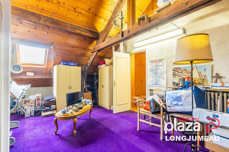 Maison - 186 m² - 8 pièces